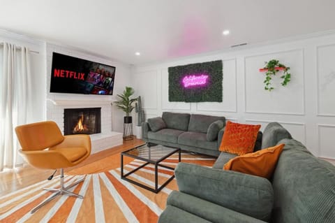 Communal lounge/ TV room, Living room