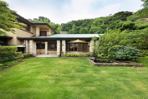 Property building, Day, Natural landscape, Garden, Garden