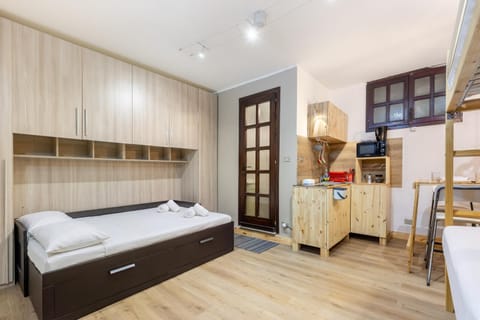 Hostdomus - Nordic Nest Apartment in Sestriere