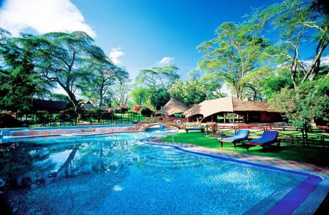 Swimming pool