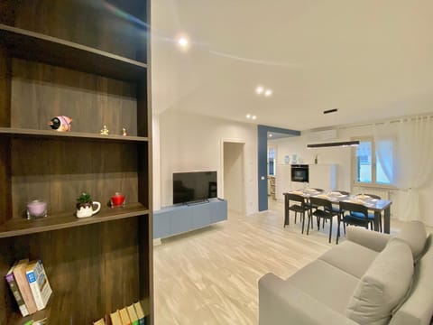 1 min from the lakefront - In the historic centre Apartment in Desenzano del Garda