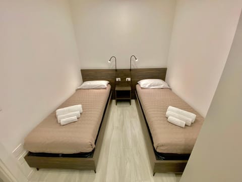 1 min from the lakefront - In the historic centre Apartment in Desenzano del Garda