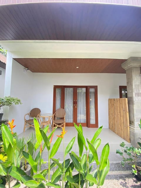 Hidden Cozy 1 BR Apartment in Central Penestanan Apartment in Abiansemal