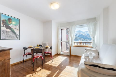 Hostdomus - Cit Roc Apartment in Sestriere