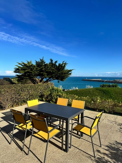 Patio, Sea view