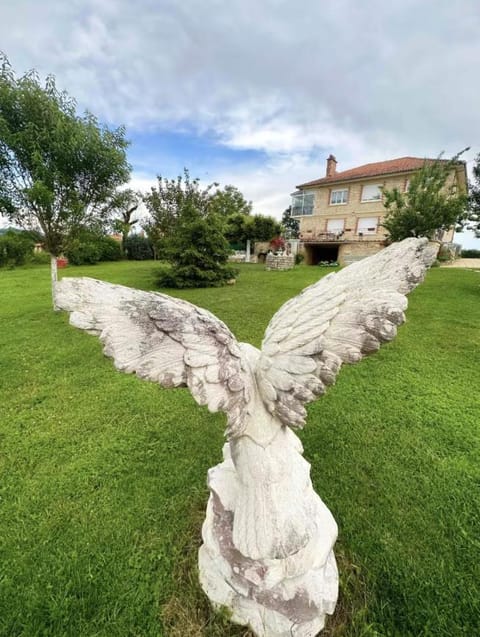 Lacaze d Aveyron Apartment in Villefranche-de-Rouergue