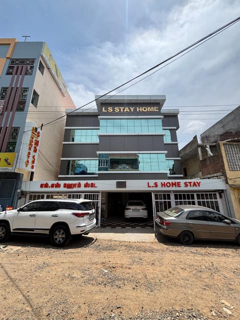 Property building, Parking