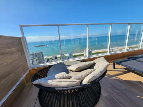 Natural landscape, View (from property/room), Balcony/Terrace, Sea view, sunbed