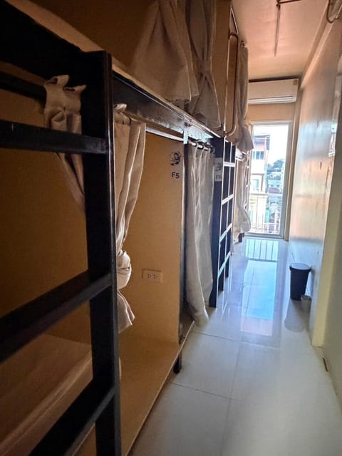 Bed, Bedroom, bunk bed