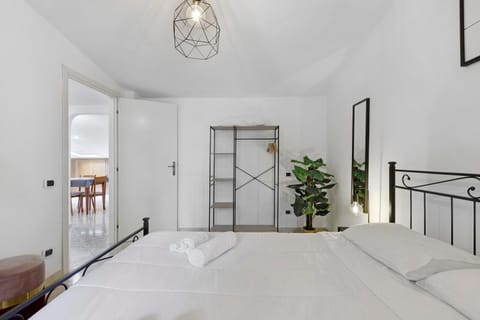 Property building, Living room, Bedroom