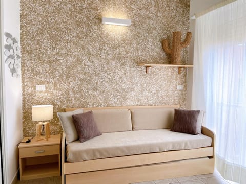 Bed, Living room, Photo of the whole room