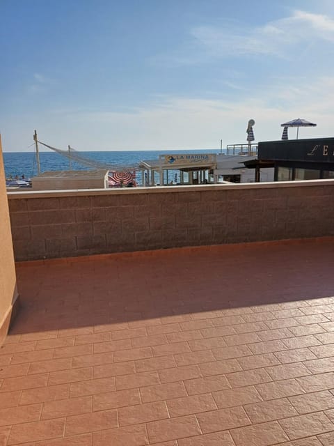 View (from property/room), Balcony/Terrace, Sea view