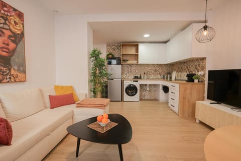 Kitchen or kitchenette, Living room