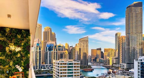 View (from property/room), Garden view, Lake view, Landmark view, Pool view, River view