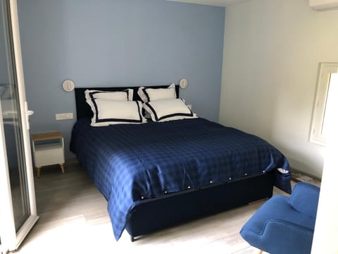 1 chambre indépendante dans maison Vacation rental in Tassin-la-Demi-Lune