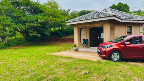 Property building, Natural landscape, Garden, Garden view, Parking
