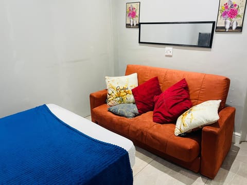 Annika`s dormitory in claremont Hostel in Cape Town