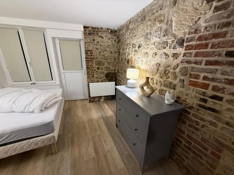 Bed, Bedroom, storage