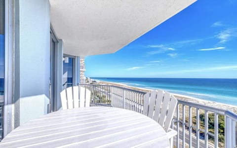 10th Fl Stunning Views of Gulf & Sound, Sleeps 10 Apartment in Pensacola Beach