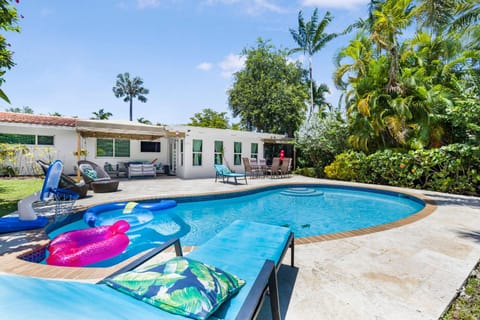 Garden, Pool view, Swimming pool, sunbed