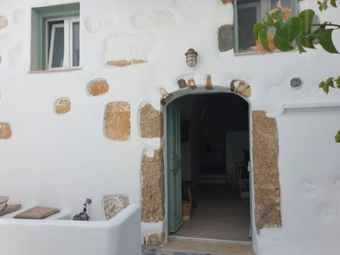 Property building, Balcony/Terrace