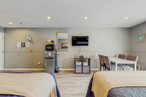 Sea Treasures Inn #205 House in Rockaway Beach