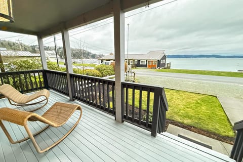 Luba's Beach House House in Camano Island