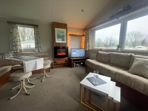 26 The Green Captains Cabin Cabin in Newquay