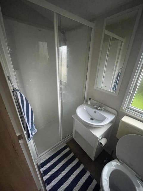 26 The Green Captains Cabin Cabin in Newquay