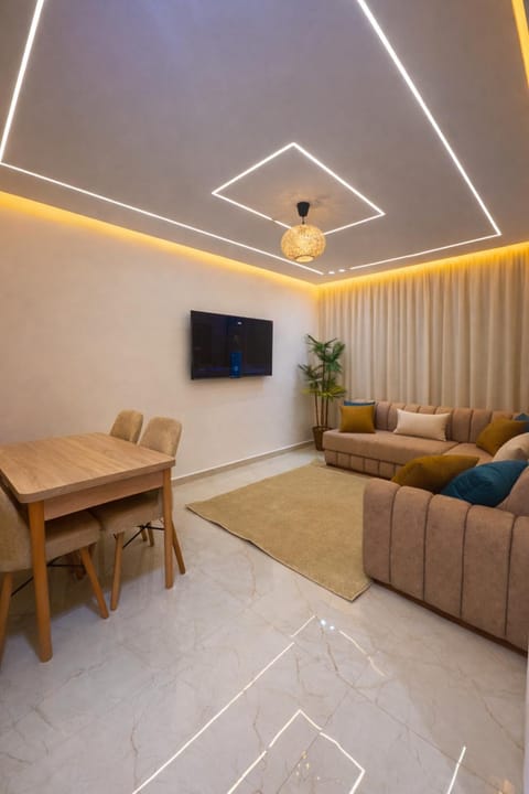 Communal lounge/ TV room, TV and multimedia, Living room, Seating area