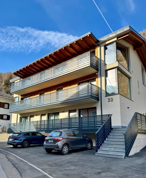 Property building, Day, Parking