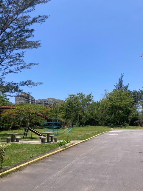 Day, Neighbourhood, Natural landscape