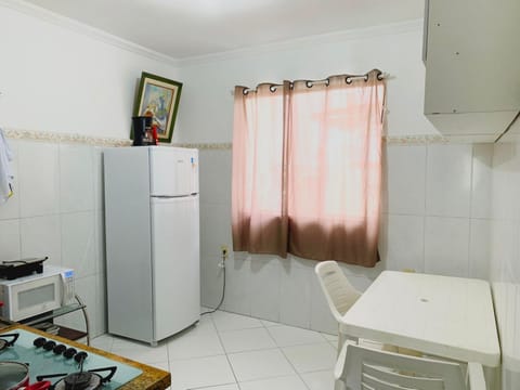 Kitchen or kitchenette, Communal kitchen