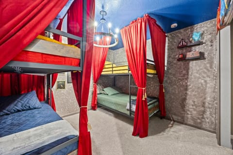 6 BR Home, Themed Rooms, Private Pool, Windsor Hills by Blue Sky Villas House in Windsor Hills