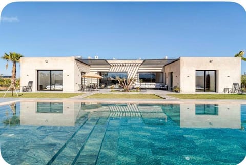 Property building, Pool view, Swimming pool