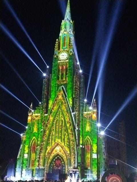 Nearby landmark, Night, Activities, Landmark view