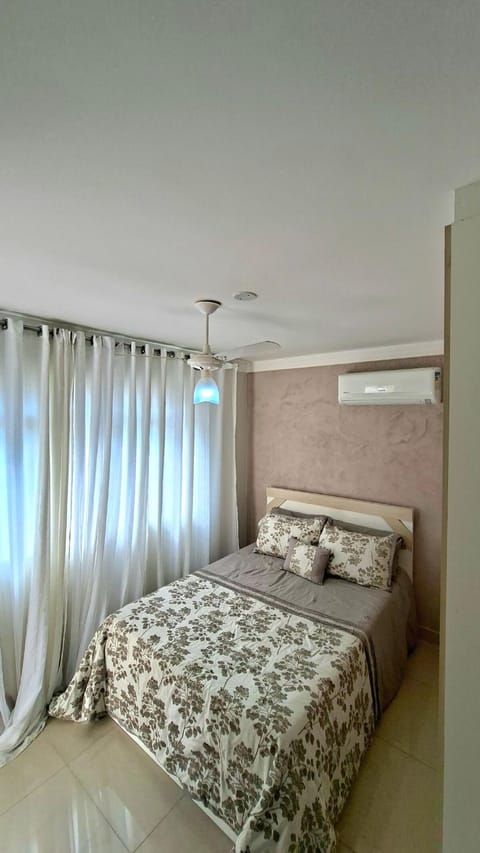 Bed, Bedroom, air conditioner