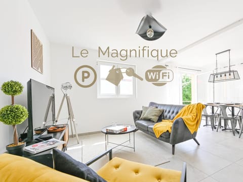 TV and multimedia, Living room, Seating area, Text overlay