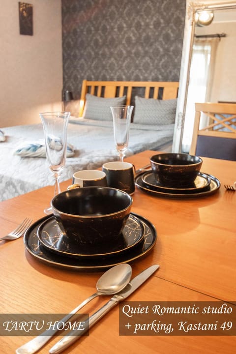 Coffee/tea facilities, Dining area