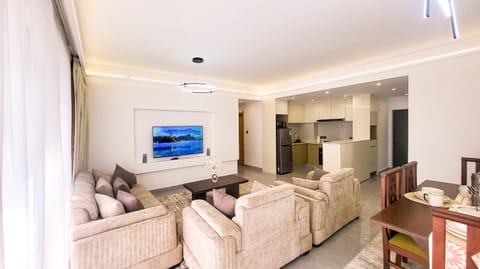 TV and multimedia, Living room, Seating area, Dining area
