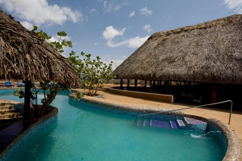 Day, Swimming pool