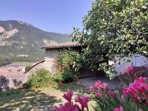 La maison du haut House in Provence-Alpes-Côte d'Azur