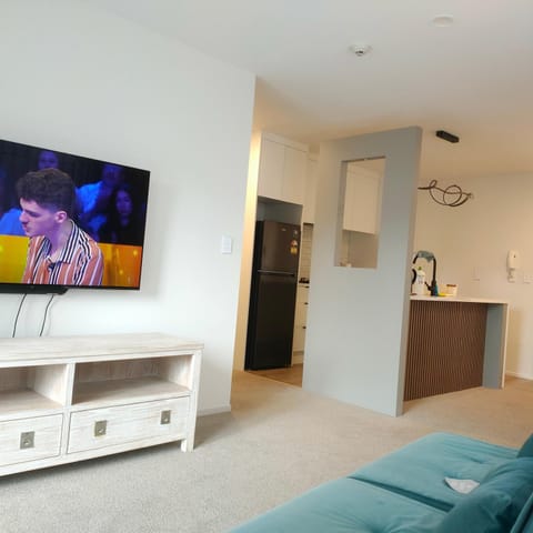 Kitchen or kitchenette, Living room, Seating area, Evening entertainment