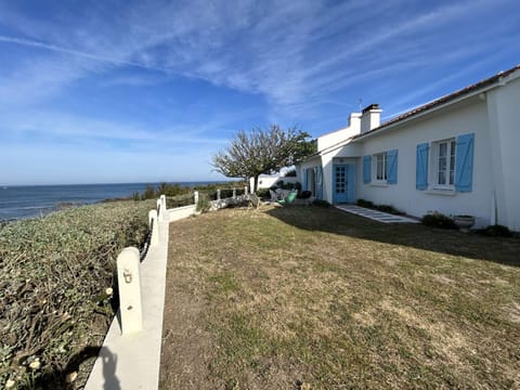 Property building, Sea view