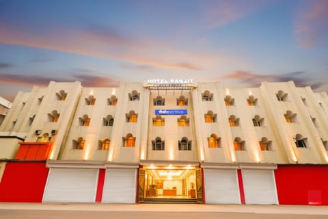 Property building, Facade/entrance