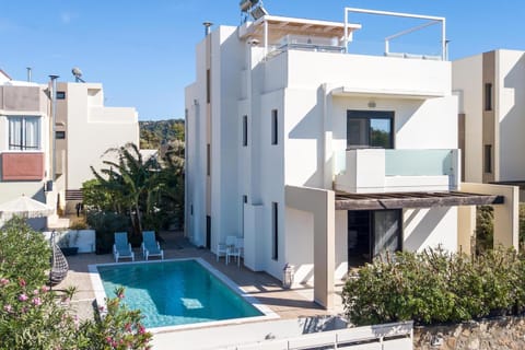 Garden, Swimming pool