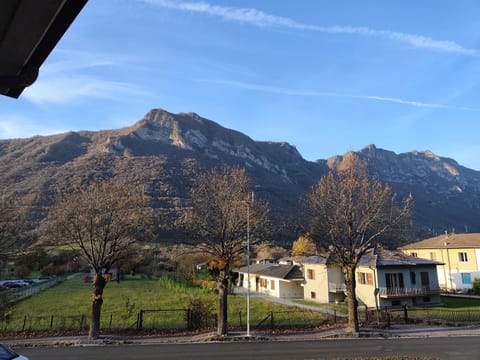 Bird's eye view, Lake view