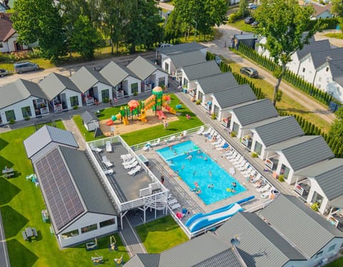 Property building, Bird's eye view, Pool view