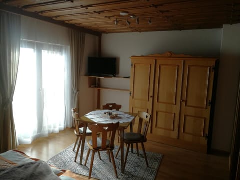 Living room, Seating area, Dining area, Bedroom