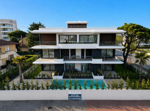 Property building, Garden, View (from property/room), Garden view, Pool view